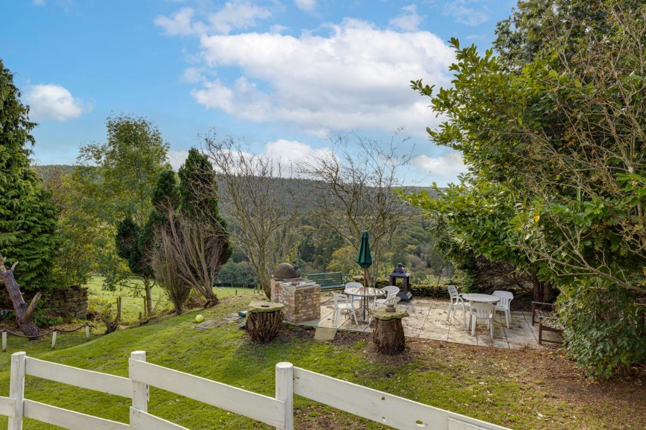 Family Country Cottage With A Private Valley View Scarborough Eksteriør bilde
